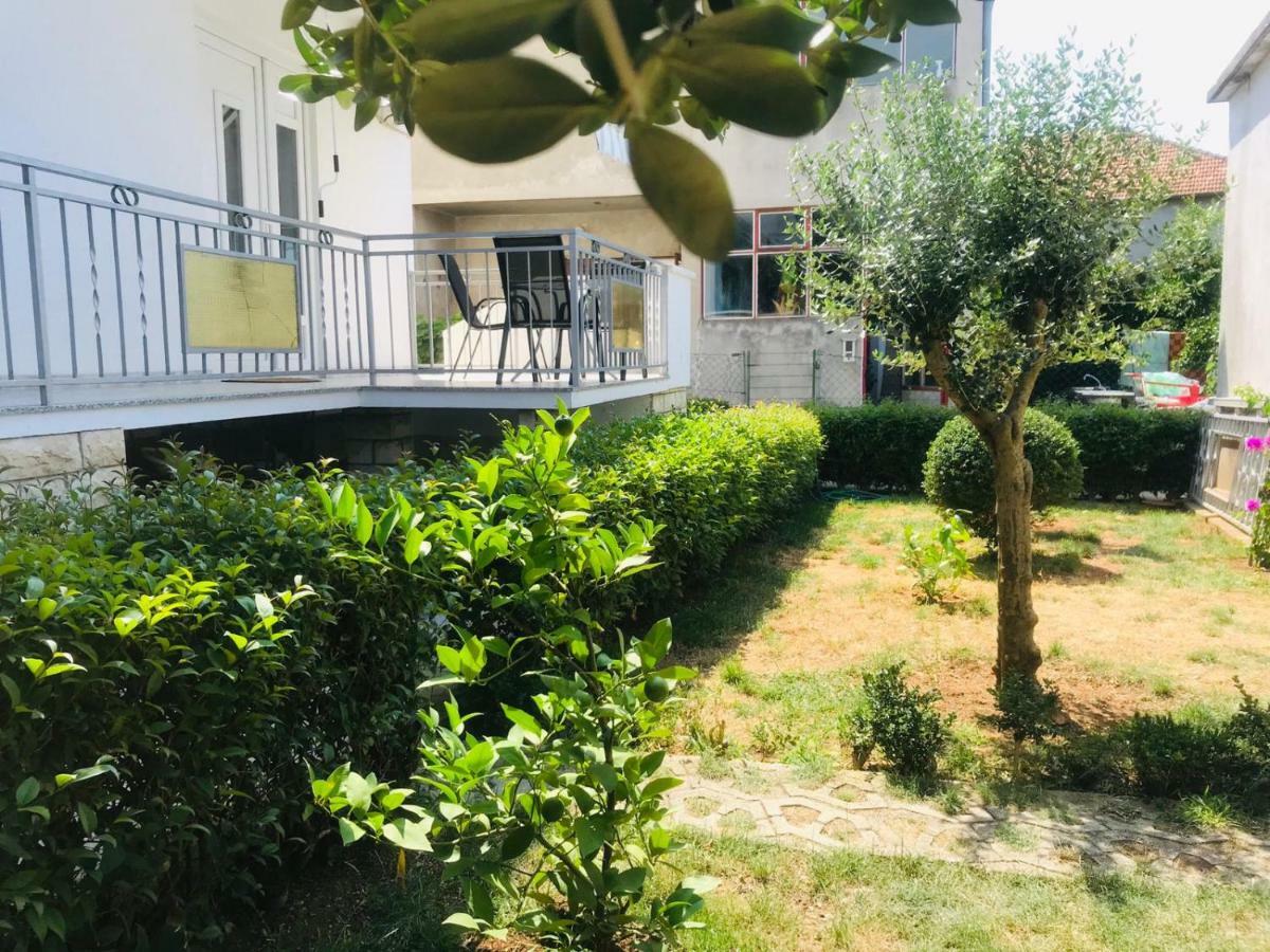 Bond With Private Parking Apartment Zadar Exterior foto
